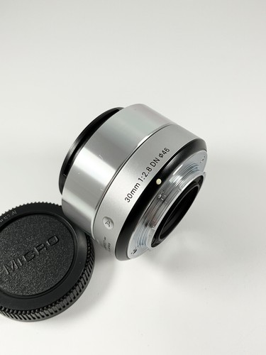 Sigma 30mm dn - f/2.8, art