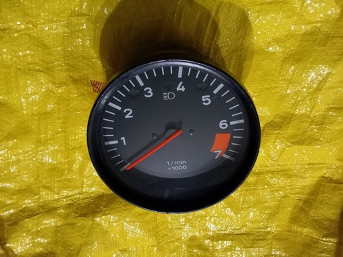 Porsche 911 vdo - g, 7000