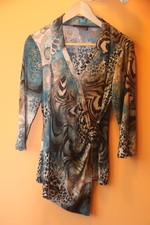 Frank Lyman Woman's top size