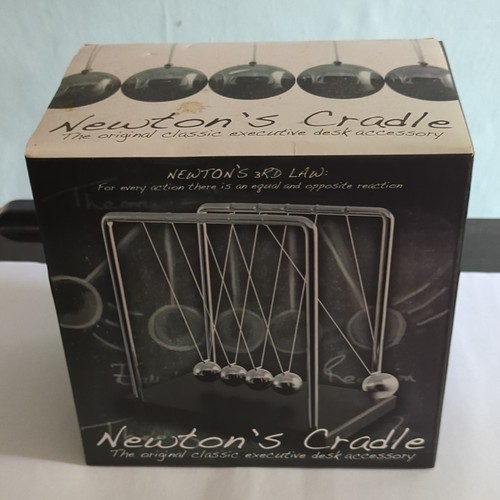 Red5 newton cradle modern - red5, newton's