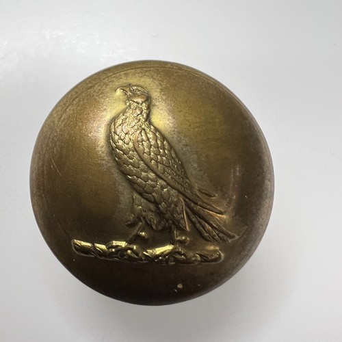 Antique livery button bird - livery,