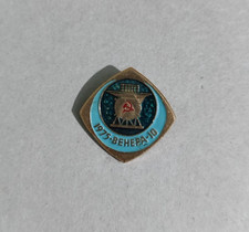 Sputnik 1975 badge