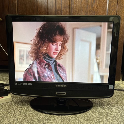 Motion lcd tv built in - 19",