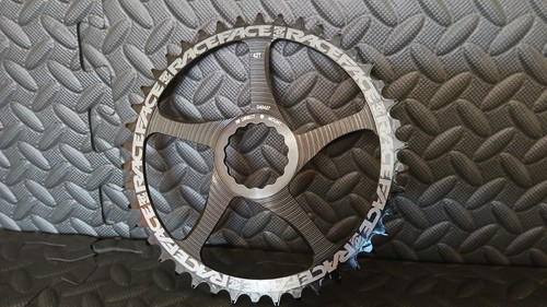 Race face cinch chainring - race,