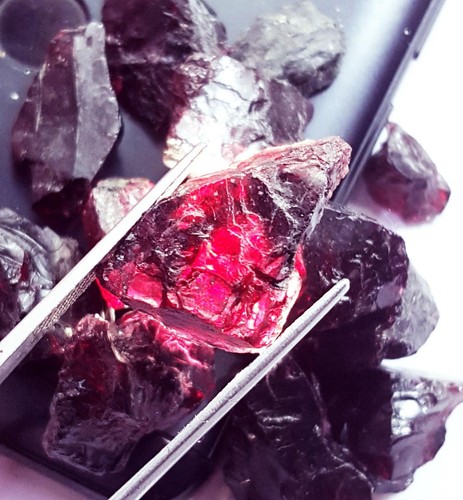 Natural red garnet - natural,
