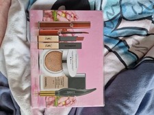 BNIB Assorted Make Up Gift Set