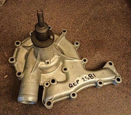 Rover water pump new old - rover, v8