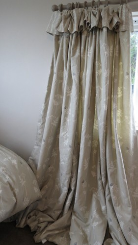 Superb vanessa arbuthnott - superb,