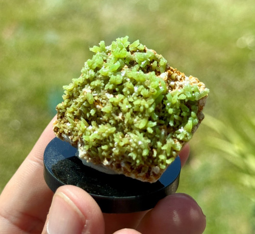 Vibrant green pyromorphite - vibrant,