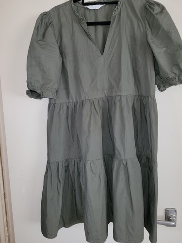 Womans green dress size - dress,