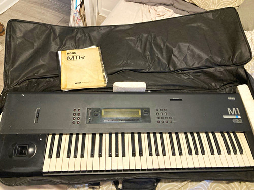 Korg key keyboard - m1,