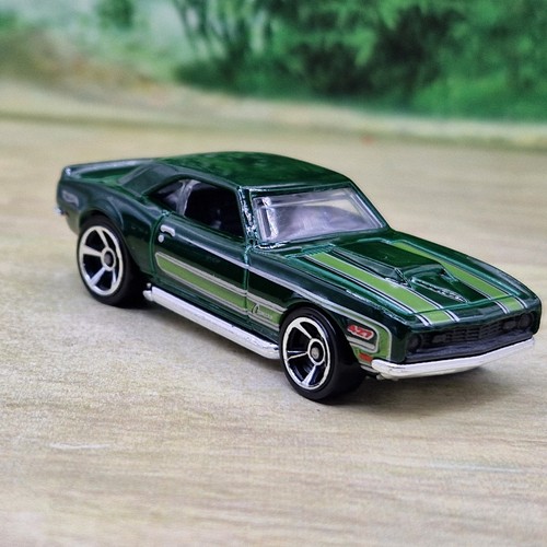Hot wheels copo camaro - hot,