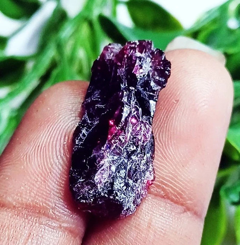 Natural red garnet - natural,