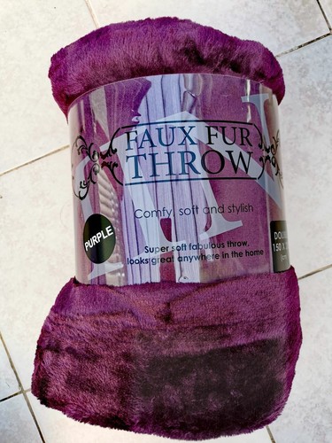 Large luxury faux fur throw - faux,