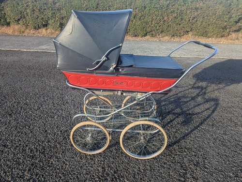Silver cross vintage pram 1971 - cross,
