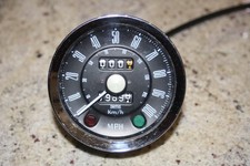 SMITHS SPEEDOMETER 100MPH SN6208 FROM TRIUMPH
