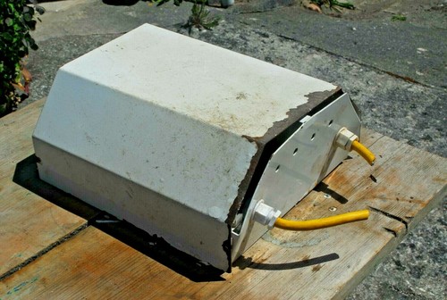 Heavy duty floodlight - heavy,