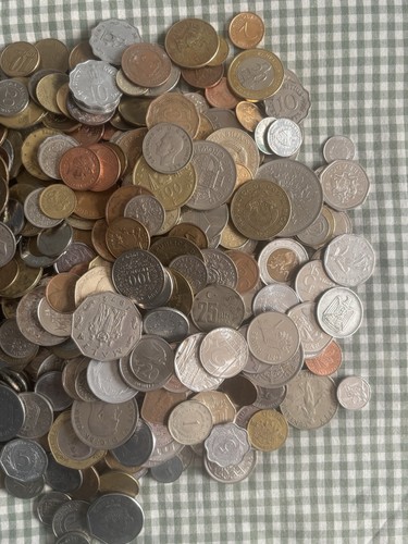 Large quantity old coins - quantity,