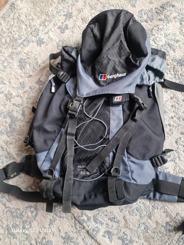 Red berghaus freeflow 8l - red, 35+8l