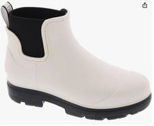 UGG boot, size 7, Rubber wellies, waterproof and warm, ankle length 