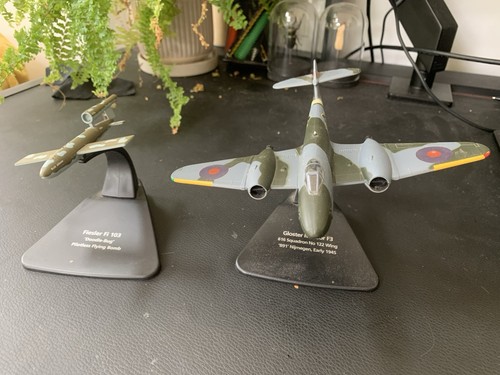 Oxford aviation ac031 gloster - oxford,