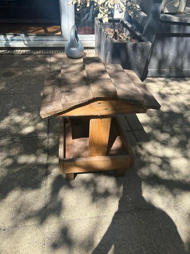 Handmade wooden ground feeder