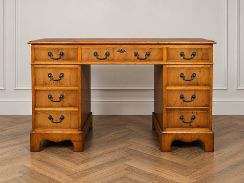 Antique style yew leather - an,