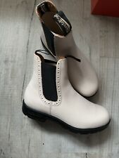 Blundstone Womens Boots, 38.5 Cream, Brand New