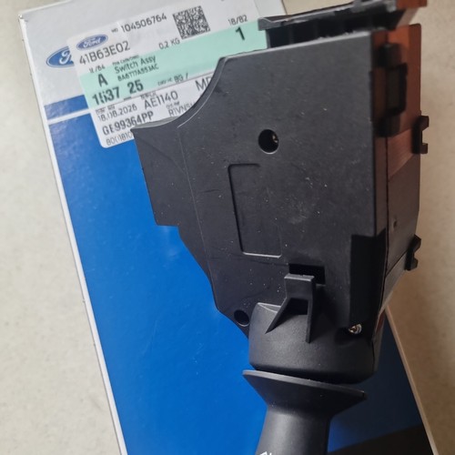 8a6t17a553ac genuine ford - 8a6t17a553ac,