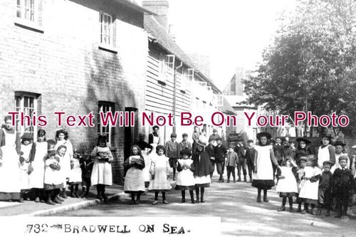 4098 bradwell on - -, sea