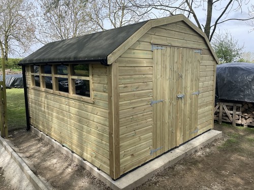 Dutch barn style - x,