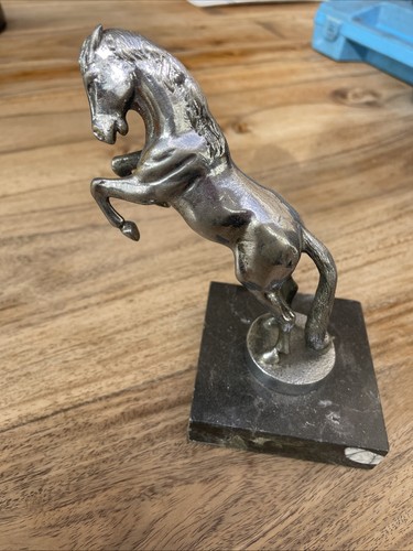 Bonnet mascot horse - mascot,