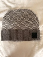 lv beanie grey