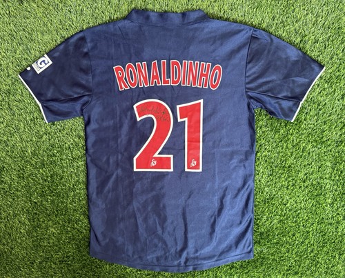 Genuine ronaldinho signed psg - ronaldinho,