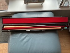 BCE John Spencer 2-piece snooker cue with Case (Made in England, 56.5”)