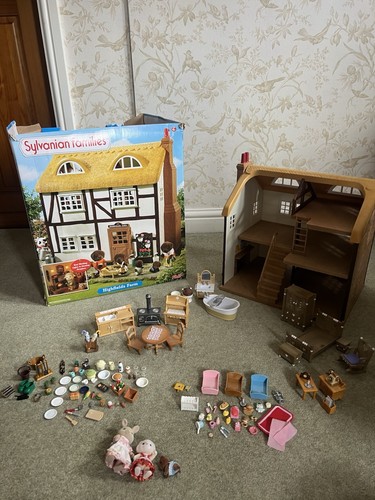 Sylvanian families highfields - families,