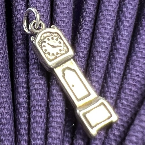 Grandfather clock w - w, o