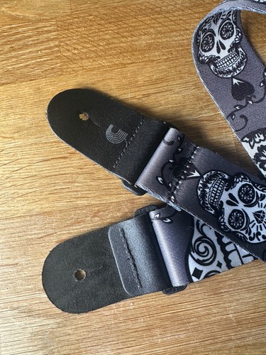 Skull guitar strap