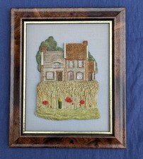 LILLIPUT LANE English Collection 'FLINT FIELDS' 3D Framed Wall Plaque