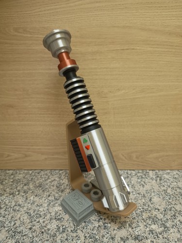 Luke skywalkers scale 3d - scale,