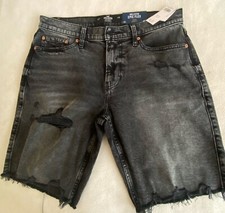 Men’s Hollister Ripped Medium wash Black Denim Shorts, mid rise 32”Waist 