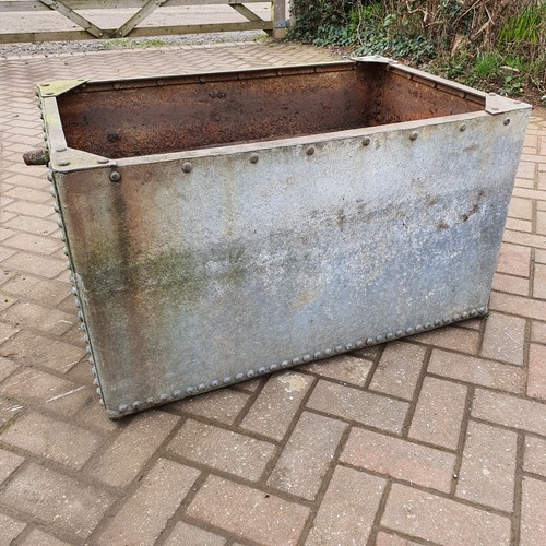 Huge reclaimed open top - huge,