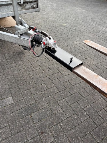 Heavy duty trailer - dolly,