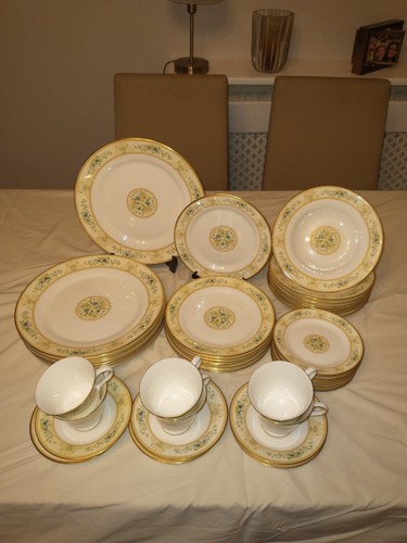 Wedgwood ivory agincourt - "ivory, agincourt"
