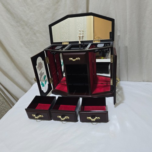 Musical jewellery box - musical,
