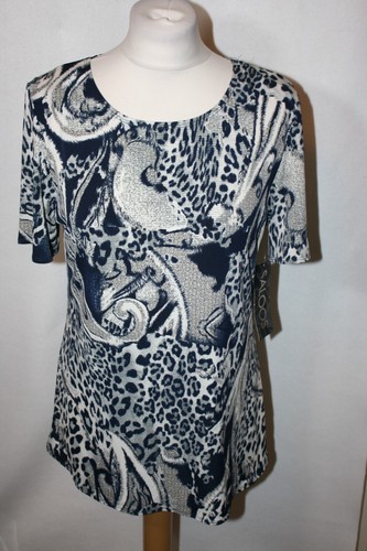 Bnwt size saloos navy - 14,