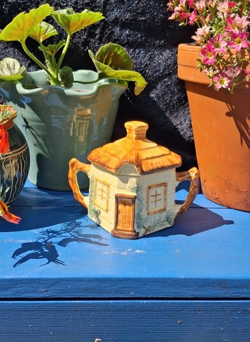 Vintage keele pottery - vintage,