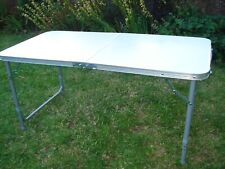 Folding 120 cm table