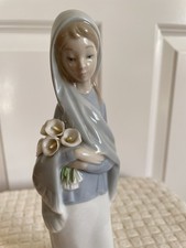 Lladro Porcelain Figurine