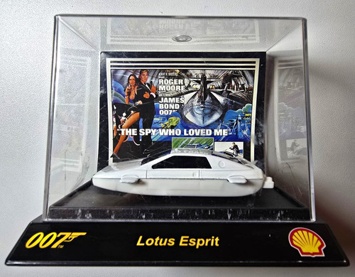 James bond 007 - bond, esprit